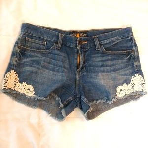 Lucky brand Riley short 6/28